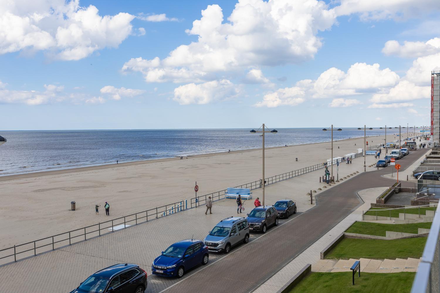 Studio Met Frontaal Zeezicht Middelkerke Luaran gambar
